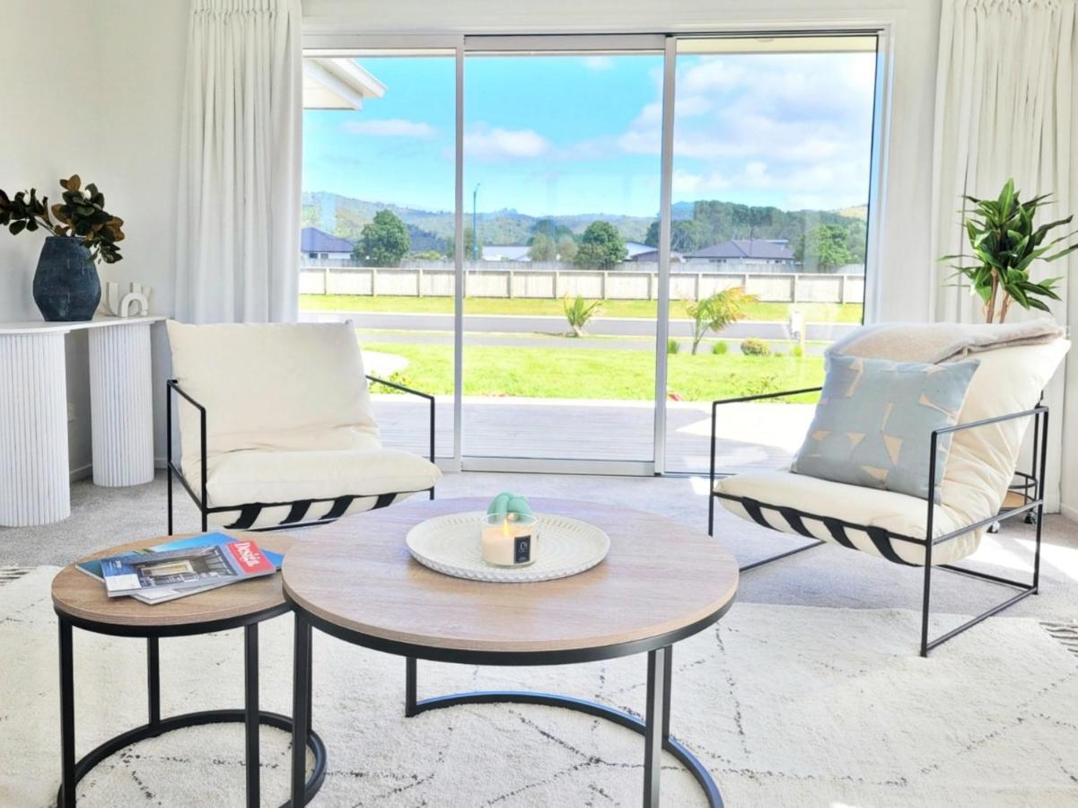 Hosts On The Coast - Bright New Delight On Kupe Villa Whitianga Exterior photo