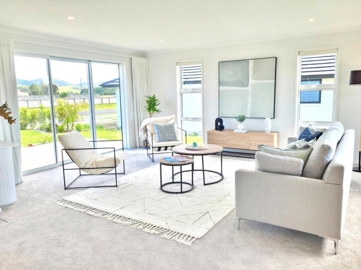 Hosts On The Coast - Bright New Delight On Kupe Villa Whitianga Exterior photo